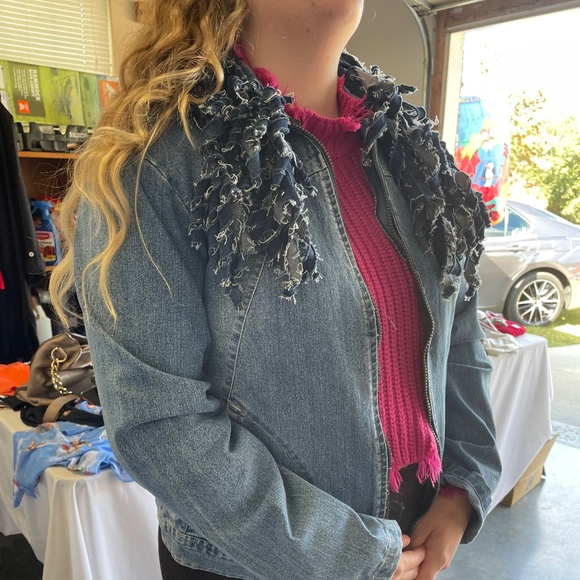 NWT Upcycled denim jean jacket with jean fringe Rustic denim western funky - Picture 6 of 12